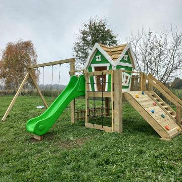igrala za manjše otroke na igrišču Gorica